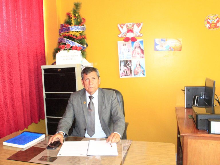 LIC. ALBERTO FLORES MANCHEGO